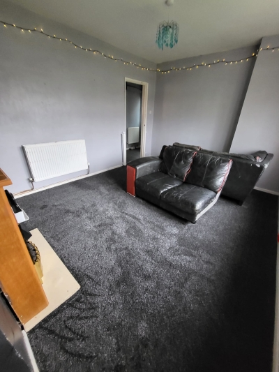 2 Bedroom Flat In 